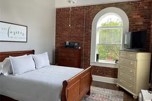 111 201 W Jefferson St, Madison, GA 30650 - Photo 13