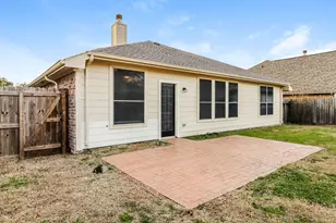 410 Cedar Lake Dr, League City, TX 77573 - Photo 15