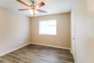 410 Cedar Lake Drive, League City, TX 77573 - Photo 9