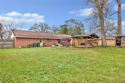 3 Hillcrest Street, Dayton, TX 77535 - Photo 5