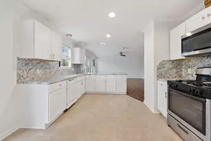 22626 August Leaf Dr, Tomball, TX 77375 - Photo 7