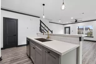 911 Panama Blvd, Houston, TX 77009 - Photo 9