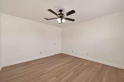 15910 Clayton Bend Drive, Houston, TX 77082 - Photo 31