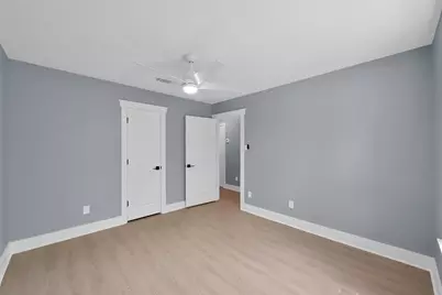 13 Moon Valley Court, Panorama Village, TX 77304 - Photo 23