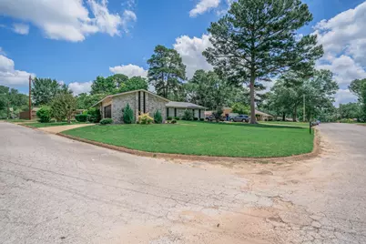 317 E Robinwood, White Oak, TX 75693 - Photo 5
