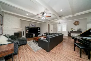 317 E Robinwood, White Oak, TX 75693 - Photo 11