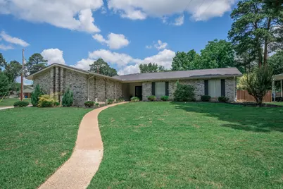 317 E Robinwood, White Oak, TX 75693 - Photo 3