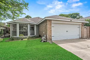 13527 Blue Marlin Ln, Houston, TX 77083 - Photo 1