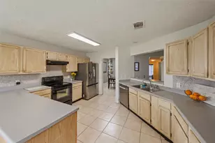 13527 Blue Marlin Ln, Houston, TX 77083 - Photo 15