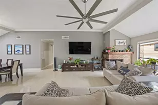 13527 Blue Marlin Ln, Houston, TX 77083 - Photo 5