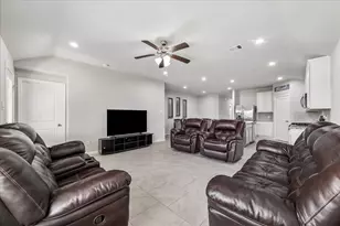 8719 Jamison Dr, Rosenberg, TX 77469 - Photo 3