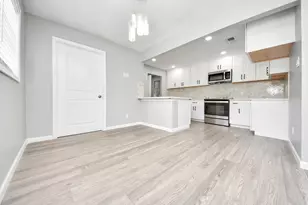7906 Hammerly Blvd, Houston, TX 77055 - Photo 27