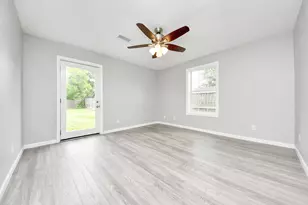7906 Hammerly Blvd, Houston, TX 77055 - Photo 7