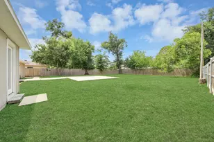 7906 Hammerly Blvd, Houston, TX 77055 - Photo 39