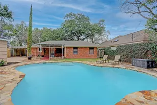 9917 Cedardale Dr, Houston, TX 77055 - Photo 23