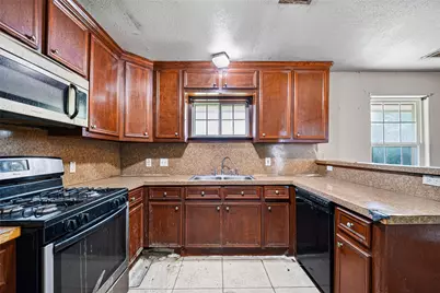 4310 Dacca Drive, Houston, TX 77047 - Photo 17