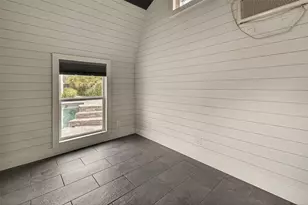 717 W 30th St, Houston, TX 77018 - Photo 37