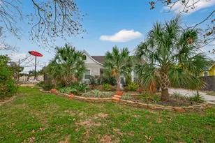 717 W 30th St, Houston, TX 77018 - Photo 3