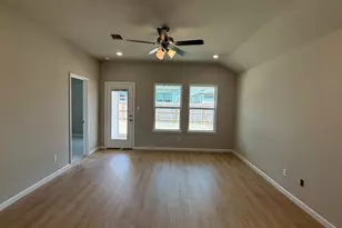 904 Lady Bird Ln, College Station, TX 77845 - Photo 3