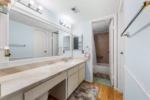 1515 Sandy Springs Rd, Houston, TX 77042 - Photo 15