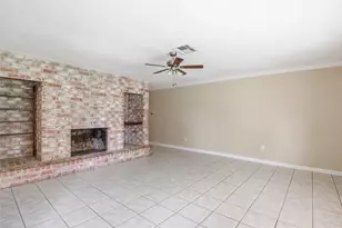6122 S Greenpark Dr, Houston, TX 77072 - Photo 3