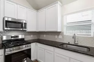 8415 Red Shiner Wy, Fulshear, TX 77441 - Photo 7