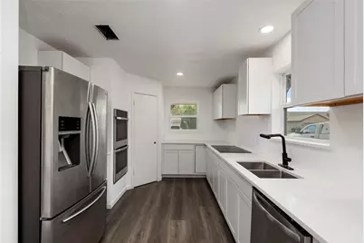 3230 Hombly Road, Houston, TX 77066 - Photo 7