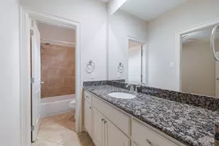 11207 Tramonto Dr, Houston, TX 77042 - Photo 7