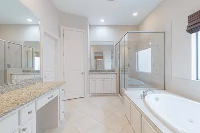 11207 Tramonto Drive, Houston, TX 77042 - Photo 33