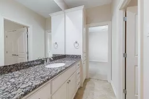 11207 Tramonto Dr, Houston, TX 77042 - Photo 9