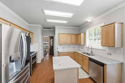 2426 Mills Creek Drive, Houston, TX 77339 - Photo 13