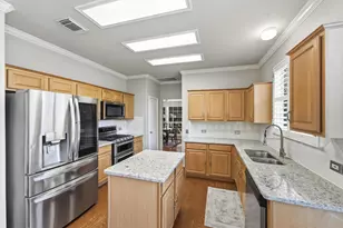 2426 Mills Creek Dr, Houston, TX 77339 - Photo 13