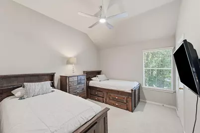 2426 Mills Creek Drive, Houston, TX 77339 - Photo 25