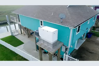 1682 Blue Water Drive Drive, Freeport, TX 77541 - Photo 31