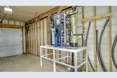 1682 Blue Water Drive Drive, Freeport, TX 77541 - Photo 35