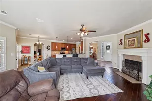 4511 Katie's Creek Ave, Baytown, TX 77523 - Photo 9