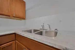 1511 Scharpe St, Houston, TX 77023 - Photo 9