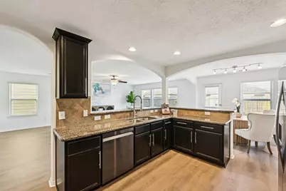 11811 Red Hummingbird Drive, Houston, TX 77047 - Photo 13
