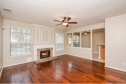 27 W Rumplecreek Place, The Woodlands, TX 77381 - Photo 7