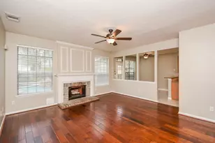 27 W Rumple Creek Pl, The Woodlands, TX 77381 - Photo 7