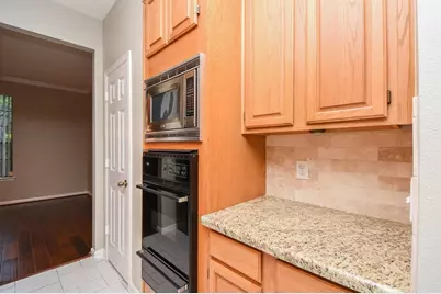 27 W Rumplecreek Place, The Woodlands, TX 77381 - Photo 13