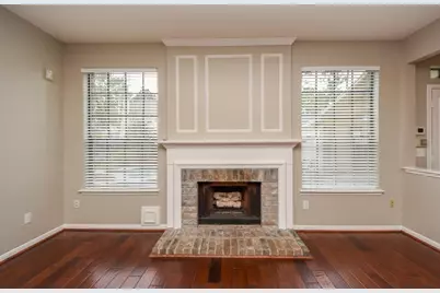 27 W Rumplecreek Place, The Woodlands, TX 77381 - Photo 9