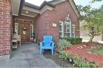 112 Majestic Oak Circle, Lake Jackson, TX 77566 - Photo 3