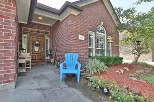 112 Majestic Oak Cir, Lake Jackson, TX 77566 - Photo 3