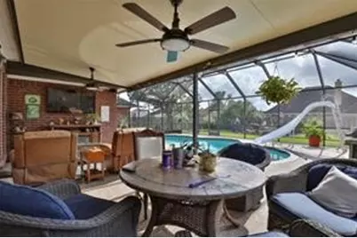 112 Majestic Oak Circle, Lake Jackson, TX 77566 - Photo 15