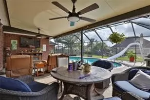 112 Majestic Oak Cir, Lake Jackson, TX 77566 - Photo 15