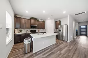 1812 Kingsford Prairie Ct, Pearland, TX 77089 - Photo 5