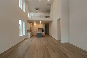 14904 Clover Mdw Ln, Montgomery, TX 77316 - Photo 3