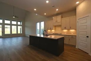 14904 Clover Mdw Ln, Montgomery, TX 77316 - Photo 3