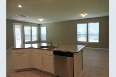 1102 Upton Court, Conroe, TX 77304 - Photo 7
